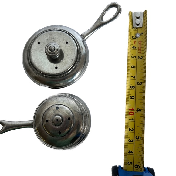 Pewter Salt And Pepper Shakers Saucepan Frypan Kitchen Decor Pot Pan Retro - Picture 6 of 6
